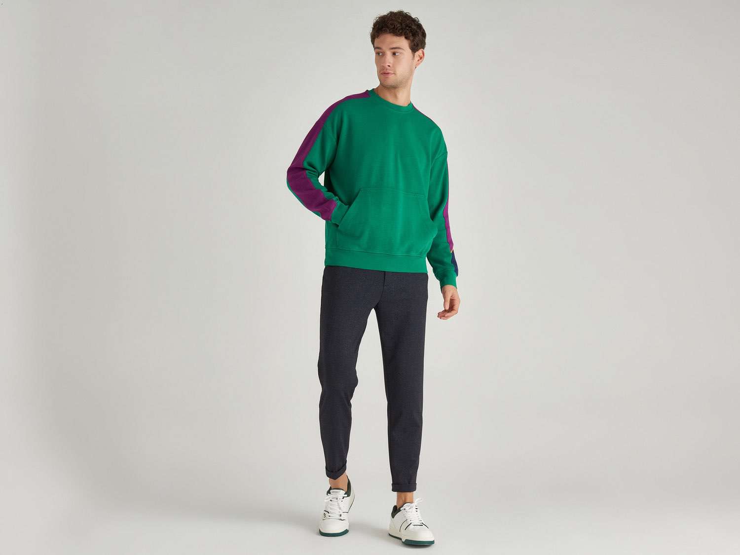 Benetton Erkek Mix Renk Bloklu Cepli Sweatshirt. 1