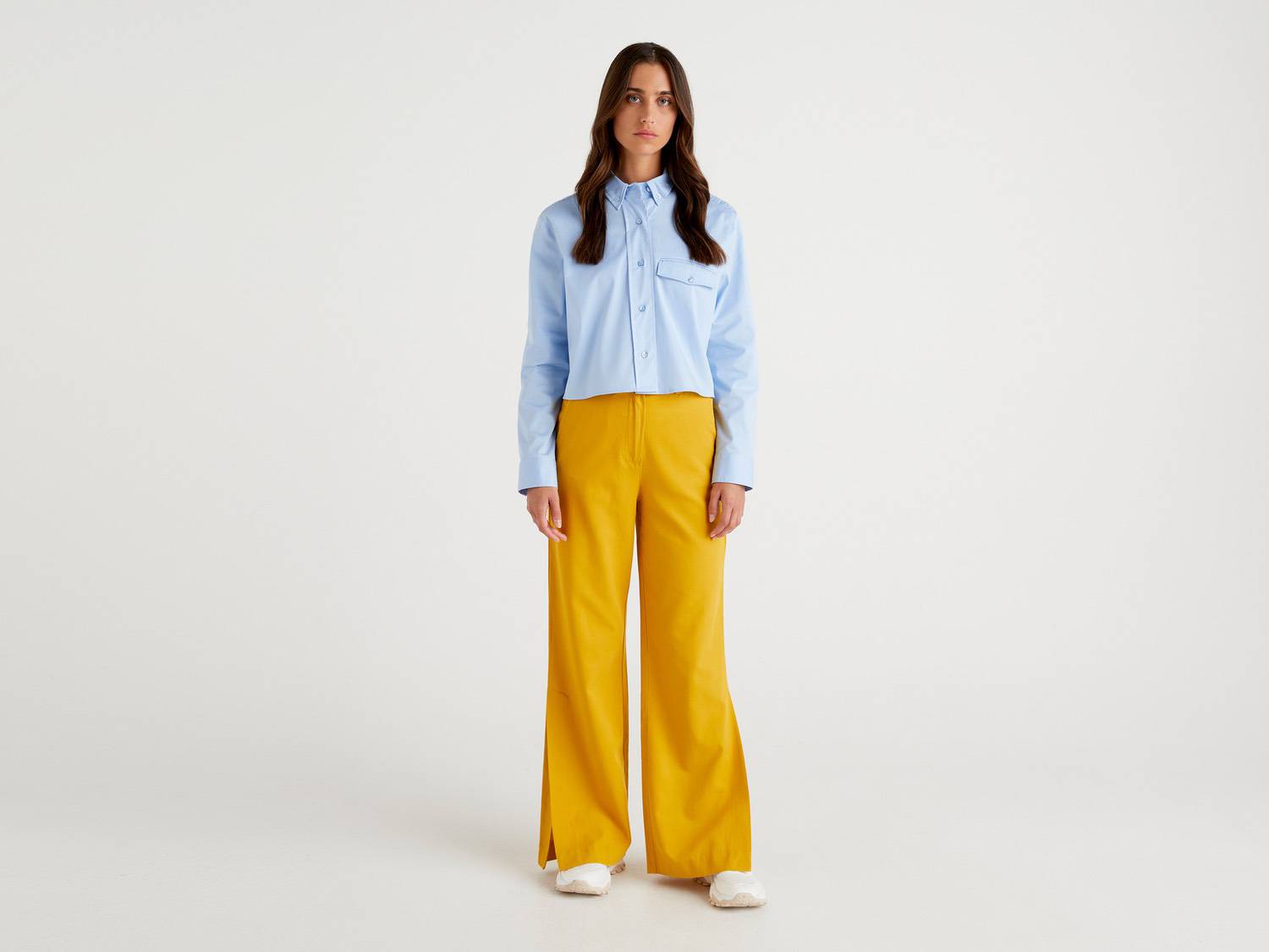 Benetton Kadın Sarı Regular Fit Yırtmaçlı Pantolon. 1