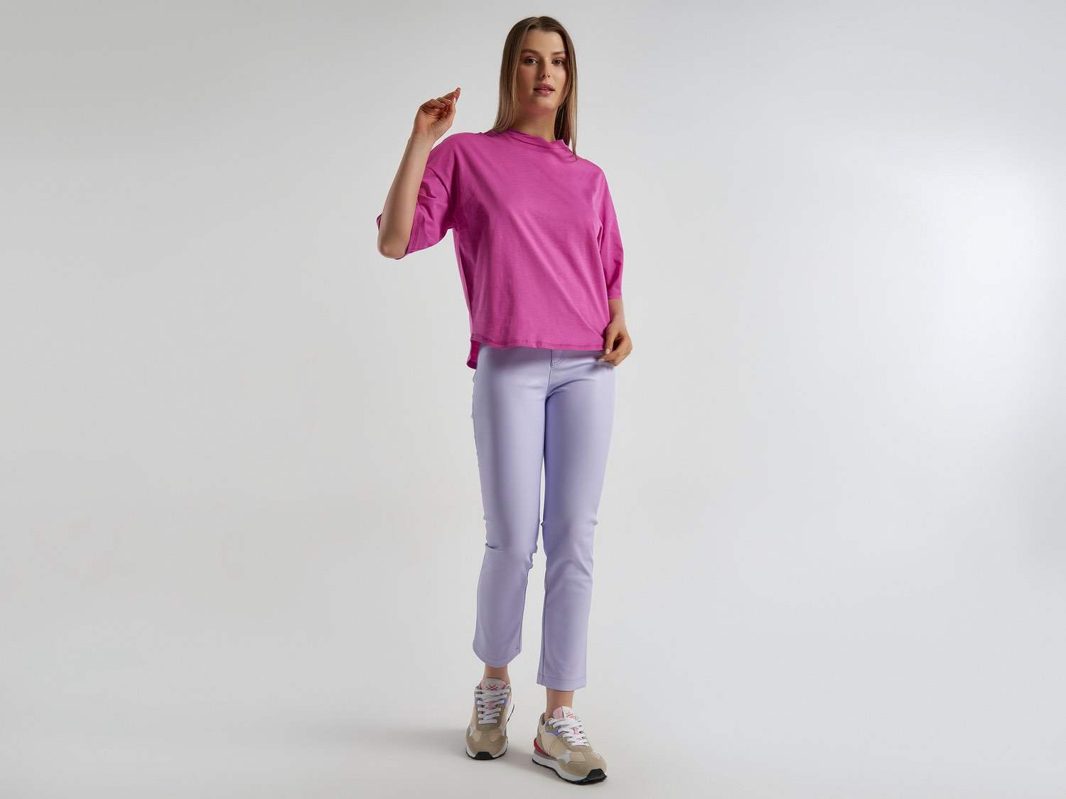 Benetton Kadın Lila Regular Fit Düşük Omuzlu T Shirt. 1