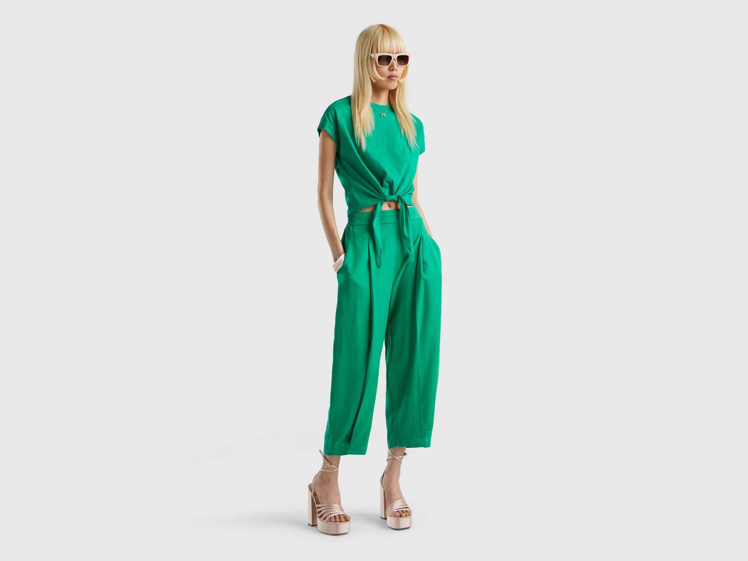 Benetton Kadın Yeşil %100 Koton Belden Bağlamalı T Shirt. 1