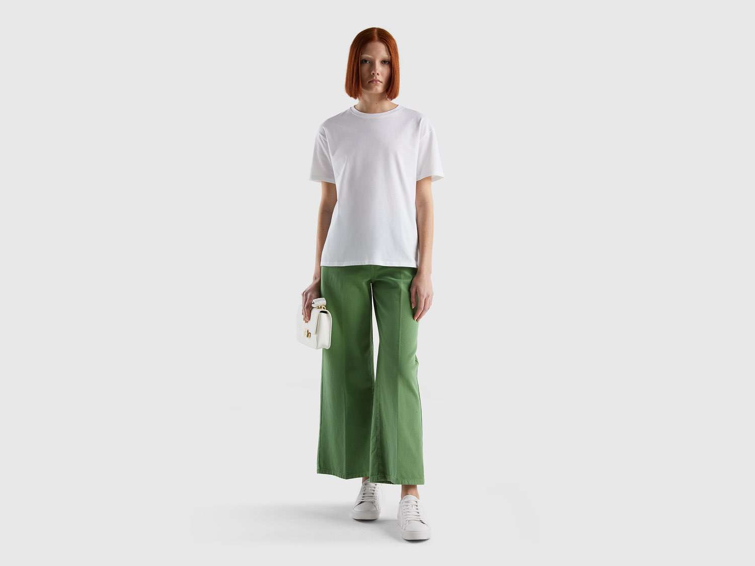 Benetton Kadın Kuşkonmaz Rengi Beli Lastikli Geniş Paça Denim Pantolon. 1 Benetton Kadın Kuşkonmaz Rengi Beli Lastikli Geniş Paça Denim Pantolon. 1