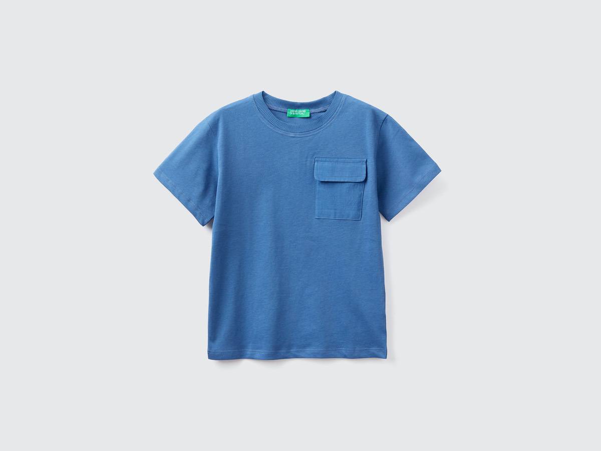 Benetton Erkek Çocuk Saks Mavi Omzu Slogan Baskılı Cepli T Shirt. 1