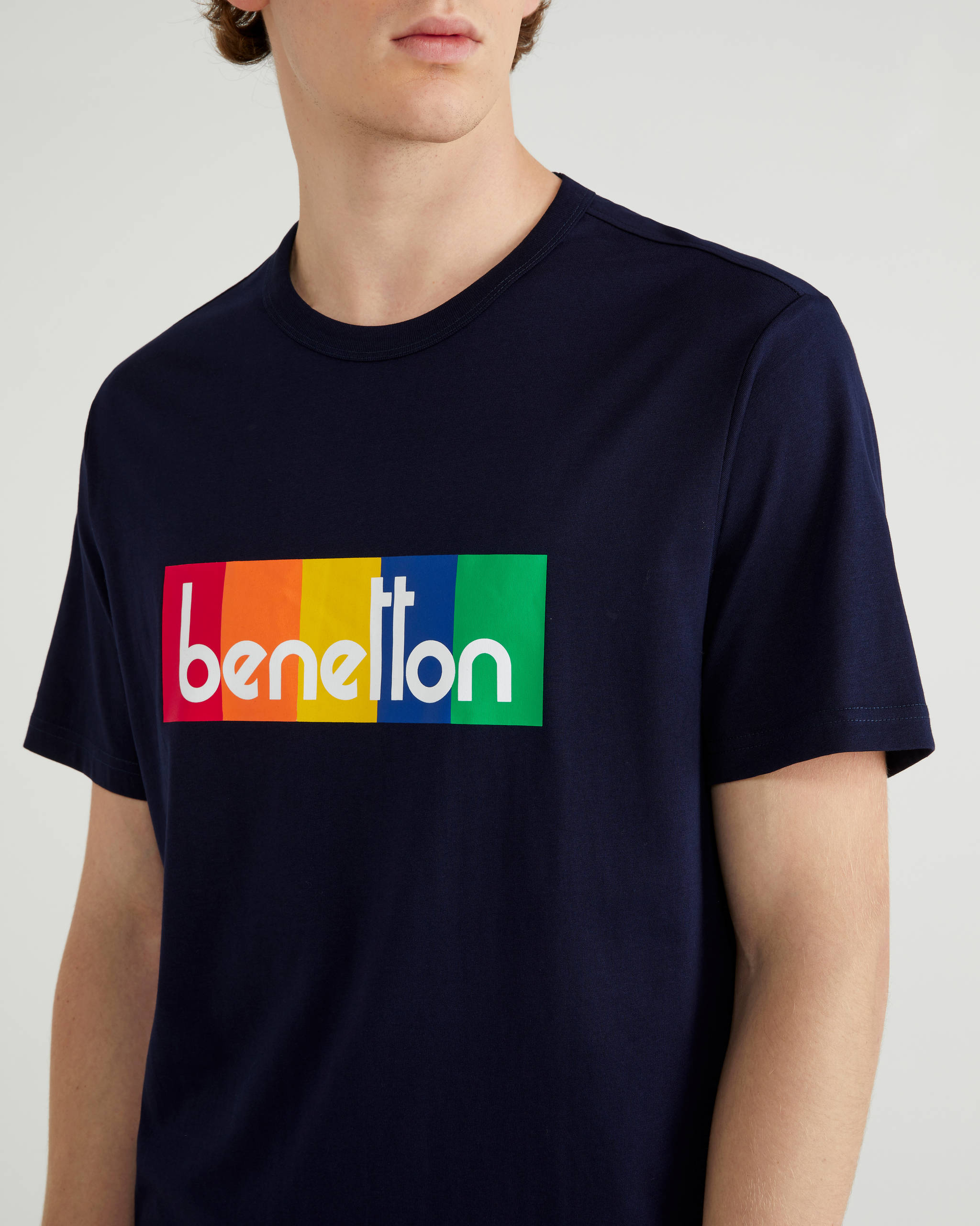 Benetton Vintage Logo Tshirt. 6