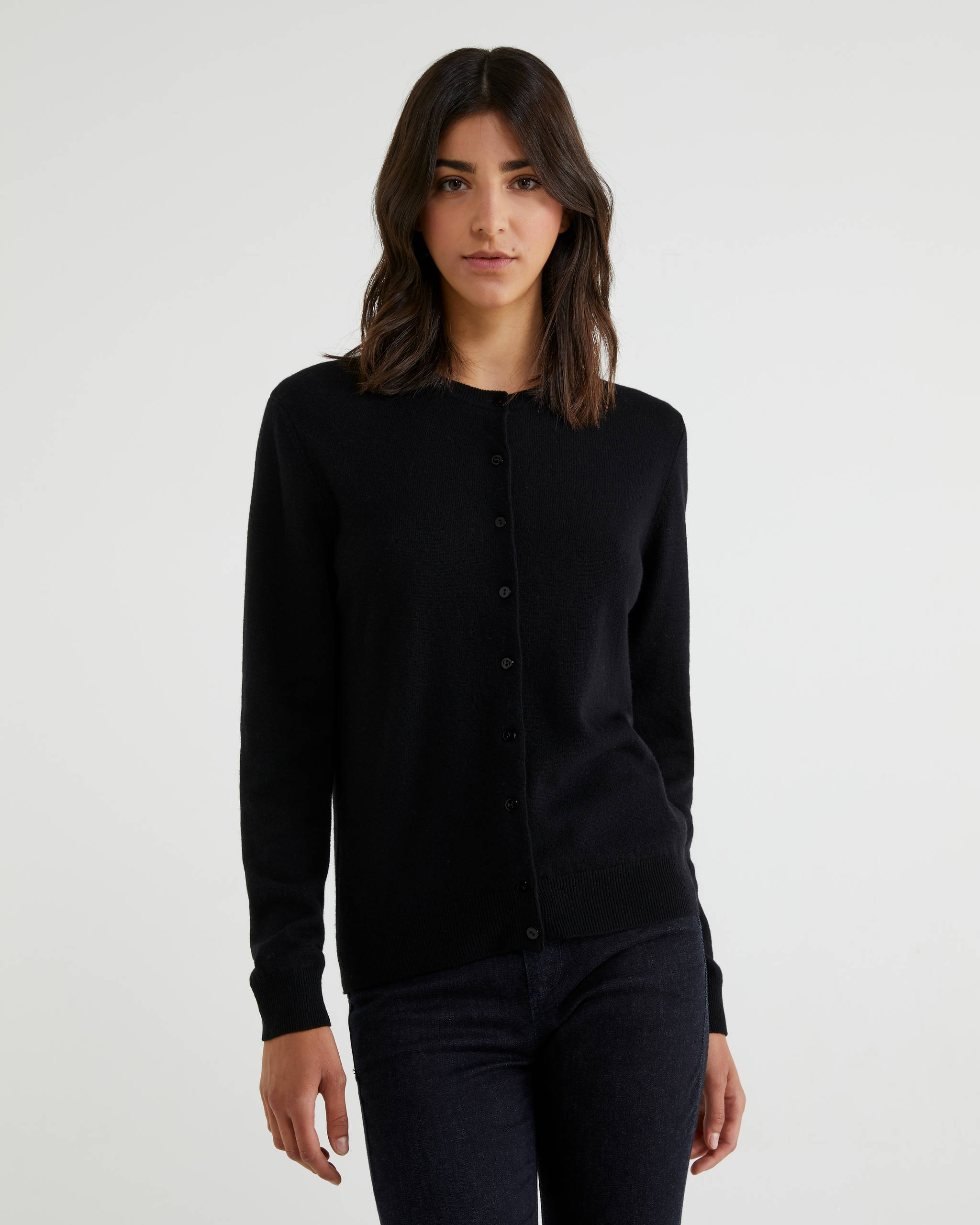 Benetton Kadın Siyah Bisiklet Yaka Merino Hırka. 1 Benetton Kadın Siyah Bisiklet Yaka Merino Hırka. 1