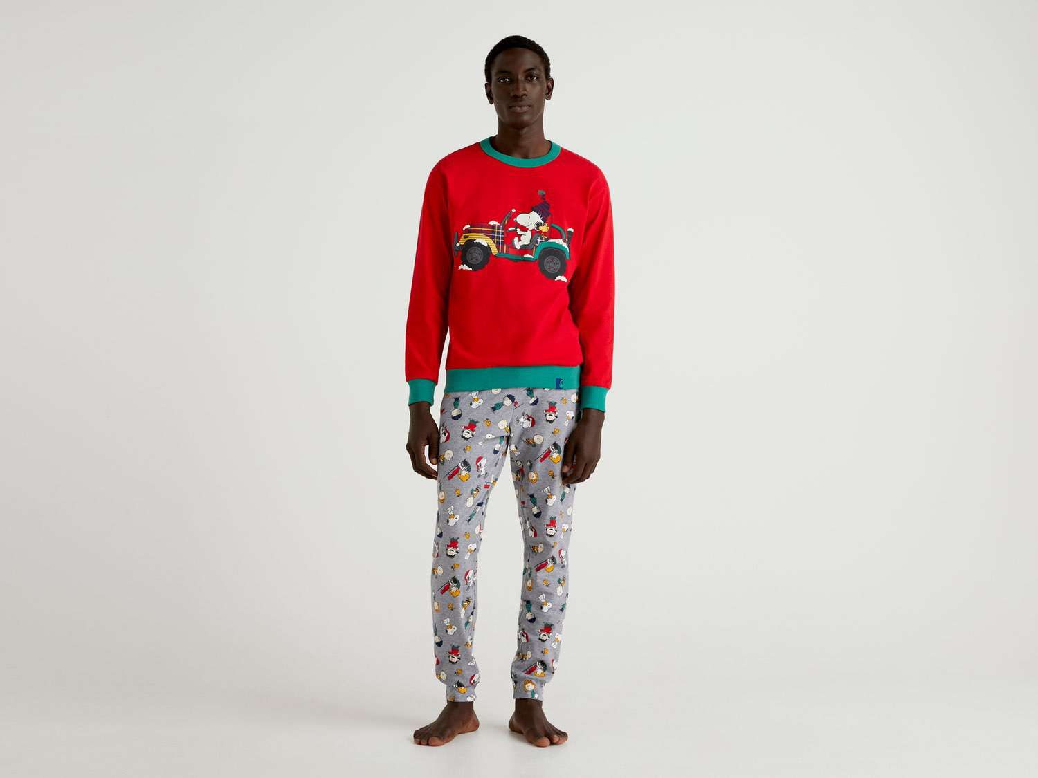 Benetton Erkek Kırmızı Snoopy Desenli Pijama Takımı. 1 Benetton Erkek Kırmızı Snoopy Desenli Pijama Takımı. 1