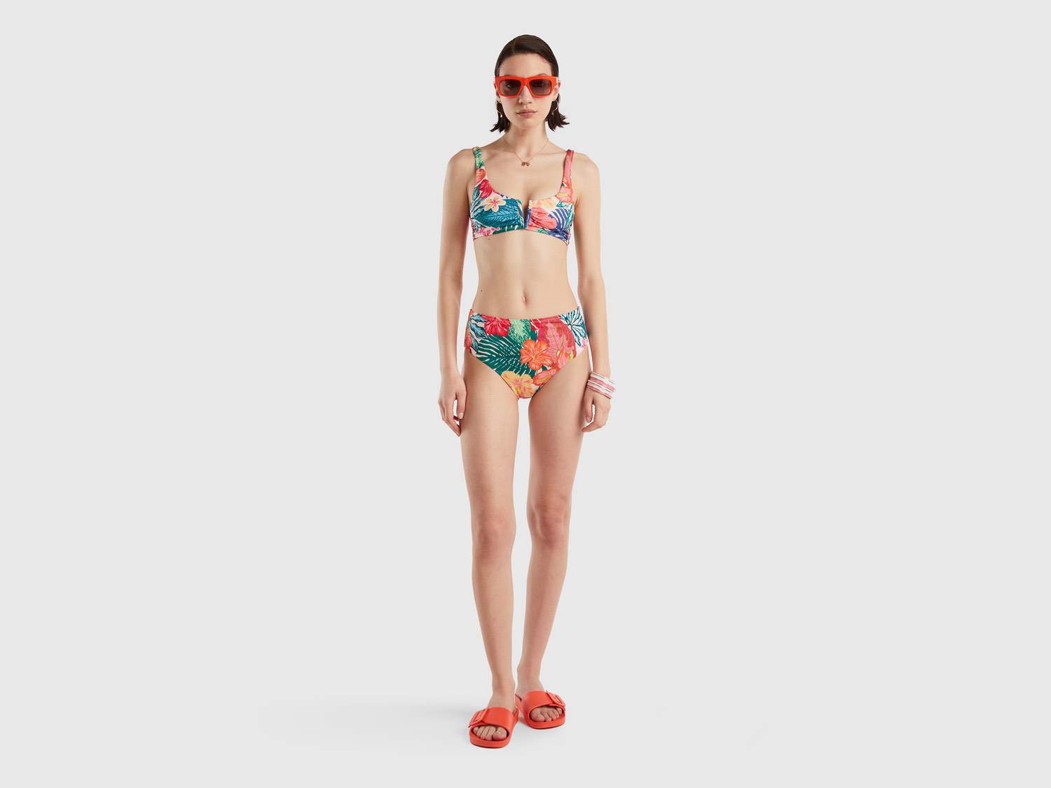 Benetton Kadın NAR CICEGI Desenli Bikini Alt. 1