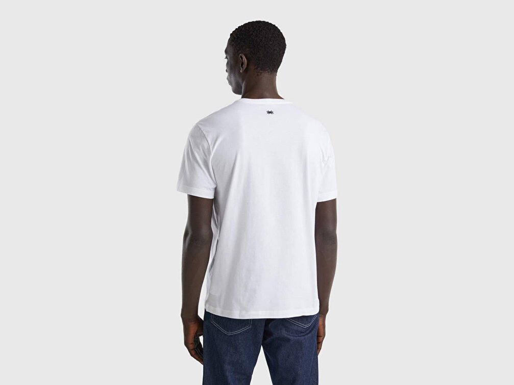 Benetton Erkek Beyaz %100 Koton Renk Yazı Baskılı T-Shirt