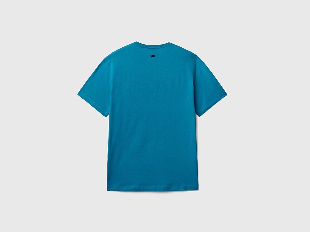 Benetton Erkek Bondi Mavisi %100 Koton Renk Yazı Baskılı T-Shirt