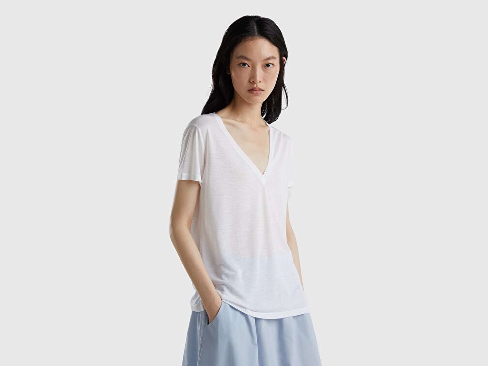 Benetton Kadın Beyaz %100 Liyosel V Yaka T-Shirt