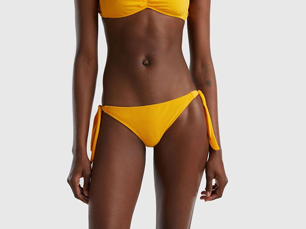 Benetton Kadın Sarı Sünger Kumaş Yandan Bağlamalı Bikini Alt