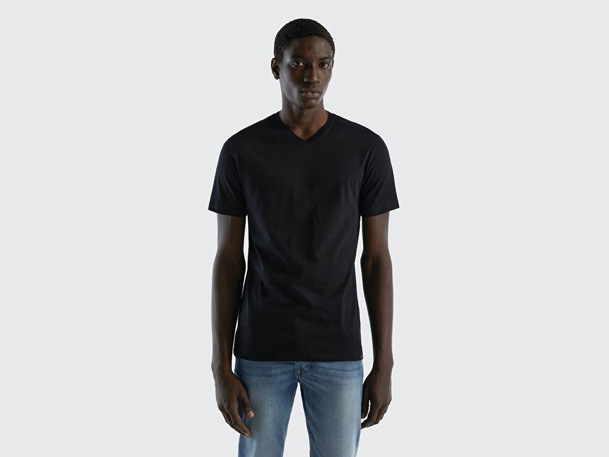 Erkek Siyah V Yaka Basic Koton Tshirt