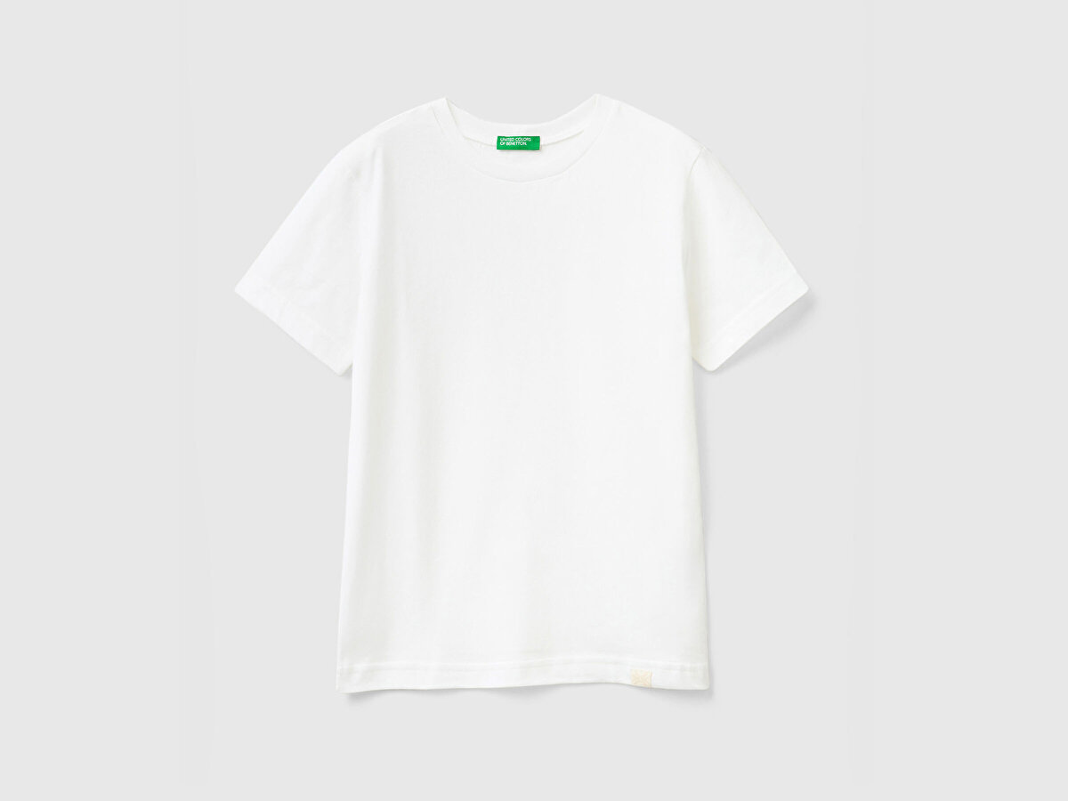 Erkek Çocuk Beyaz Etek Ucu Logo Detaylı Bisiklet Yaka Düz T-Shirt