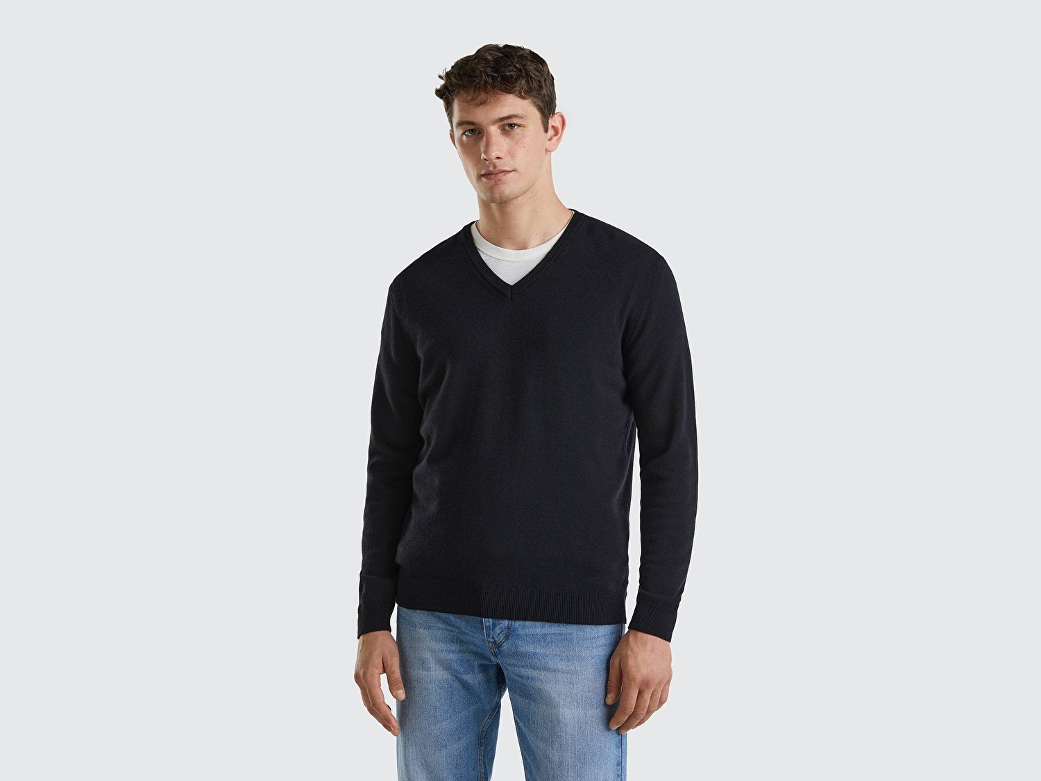 Benetton Erkek Siyah V Yaka %100 Merino Kazak