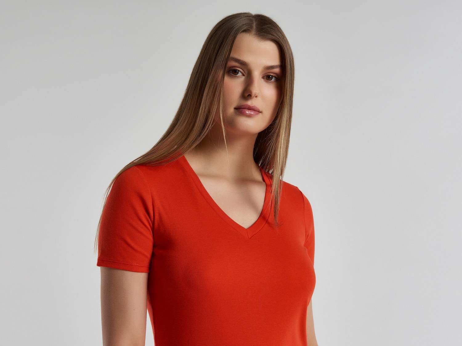 Benetton Kadın Kırmızı %100 Pamuk V Yaka Basic T-Shirt
