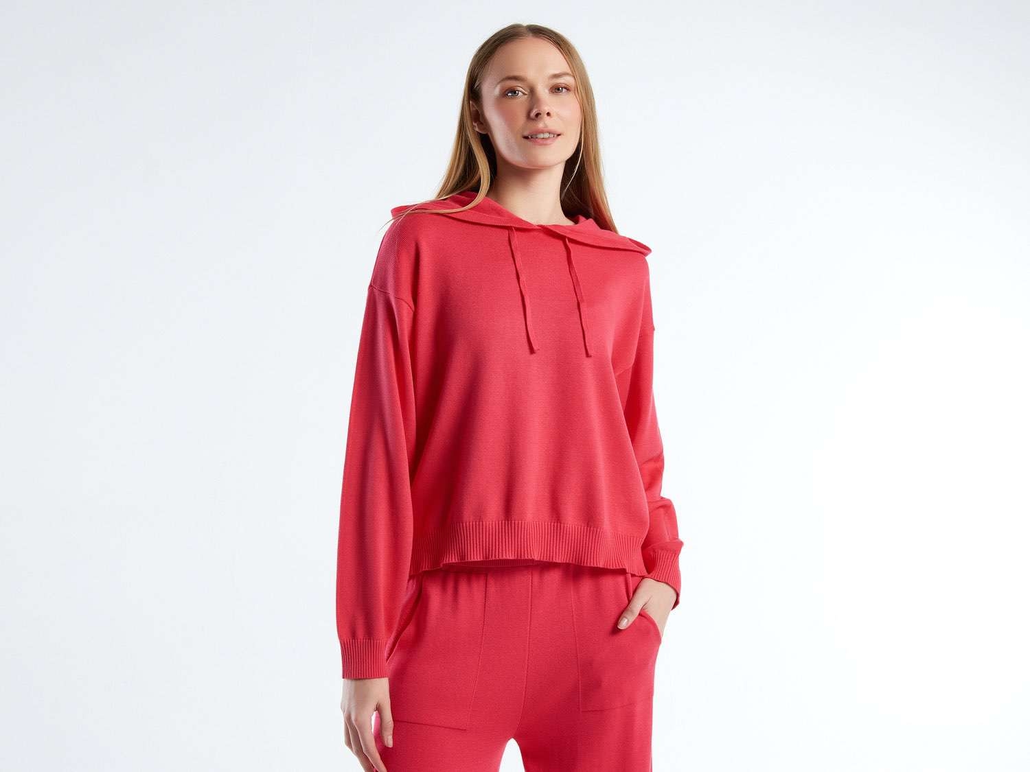 Benetton Kadın Koyu Pembe %100 Pamuk Kapüşonlu Büzgülü Crop Basic Triko Sweatshirt