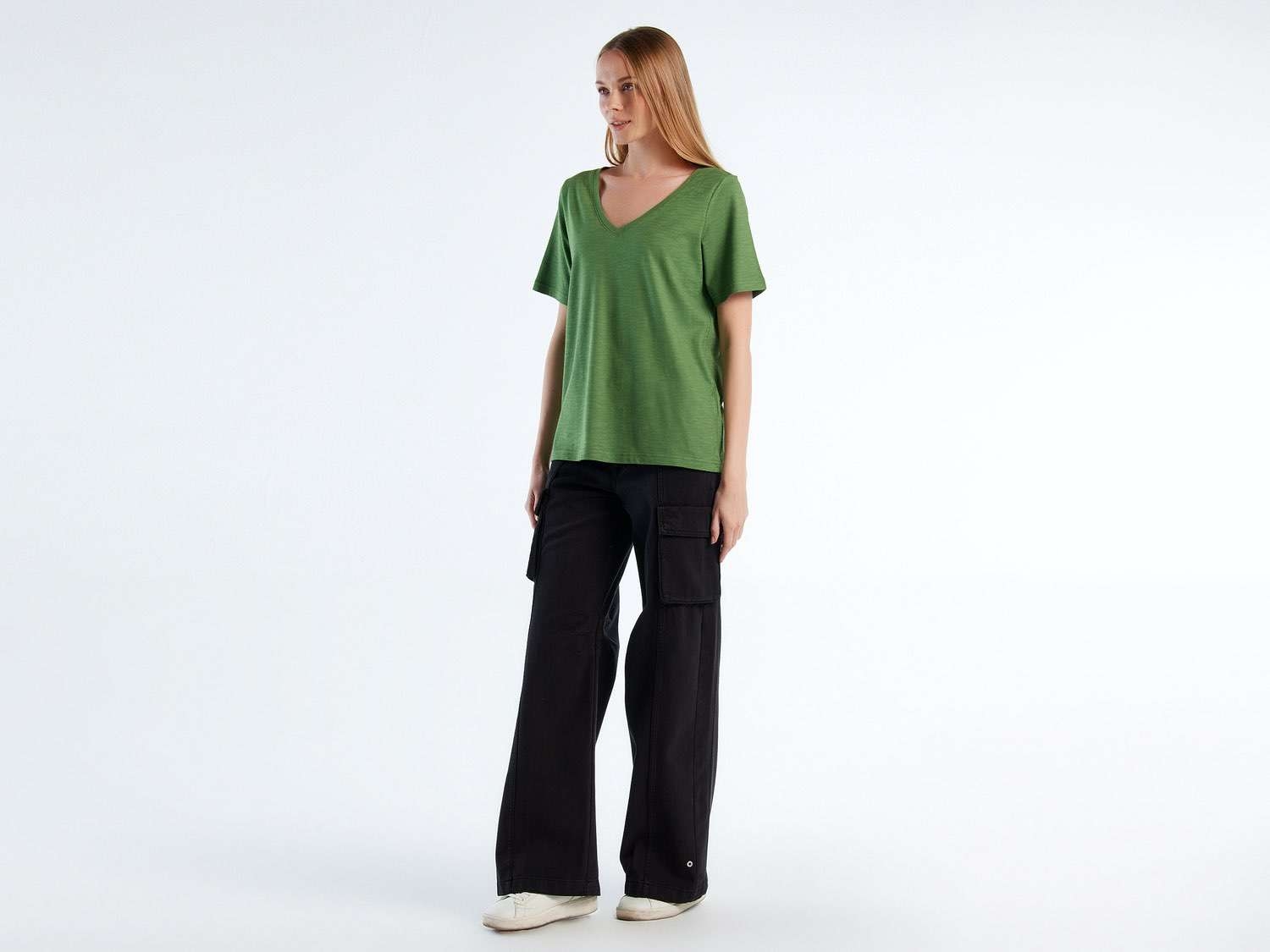 Benetton Kadın Soluk Yeşil %100 Koton V Yaka Slub T-Shirt