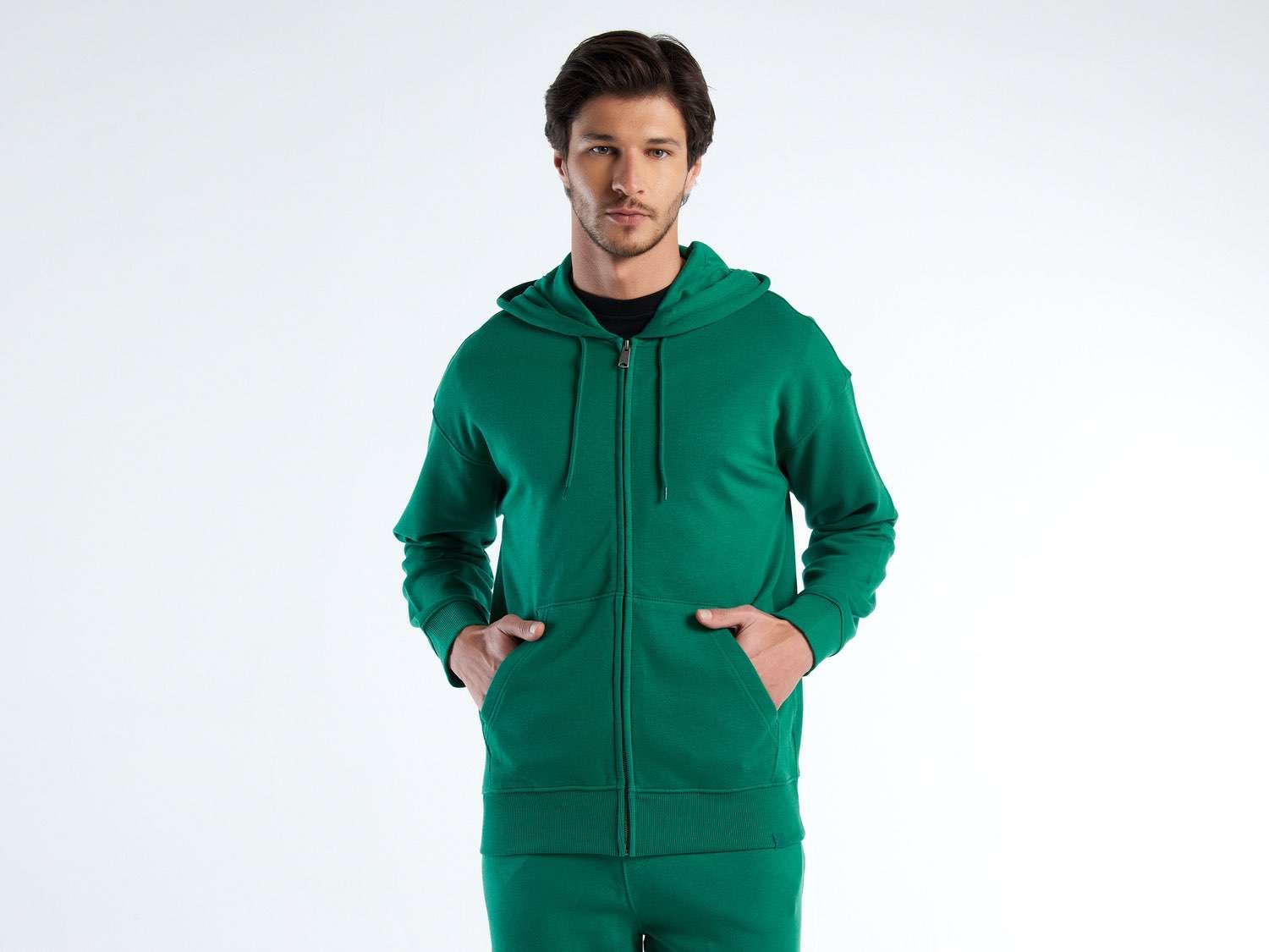 Benetton Erkek Koyu Yeşil Kapüşonlu Fermuarlı Sweatshirt