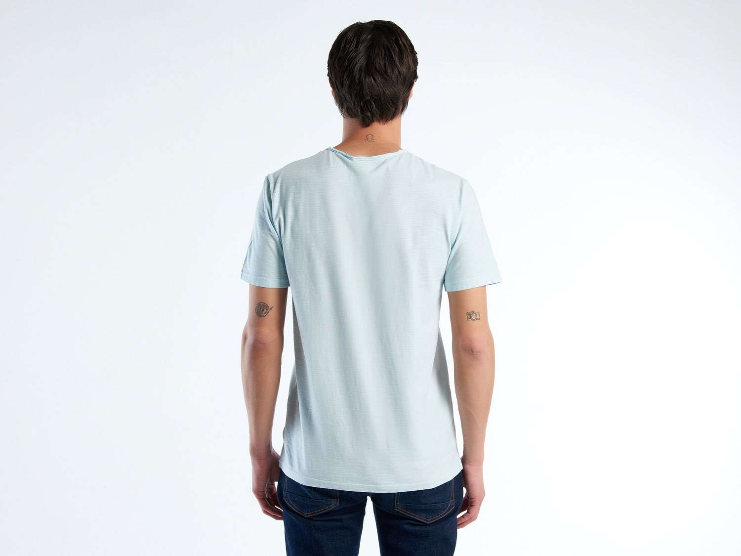 Benetton Erkek Uçuk Mavi V Yaka Slub T-shirt