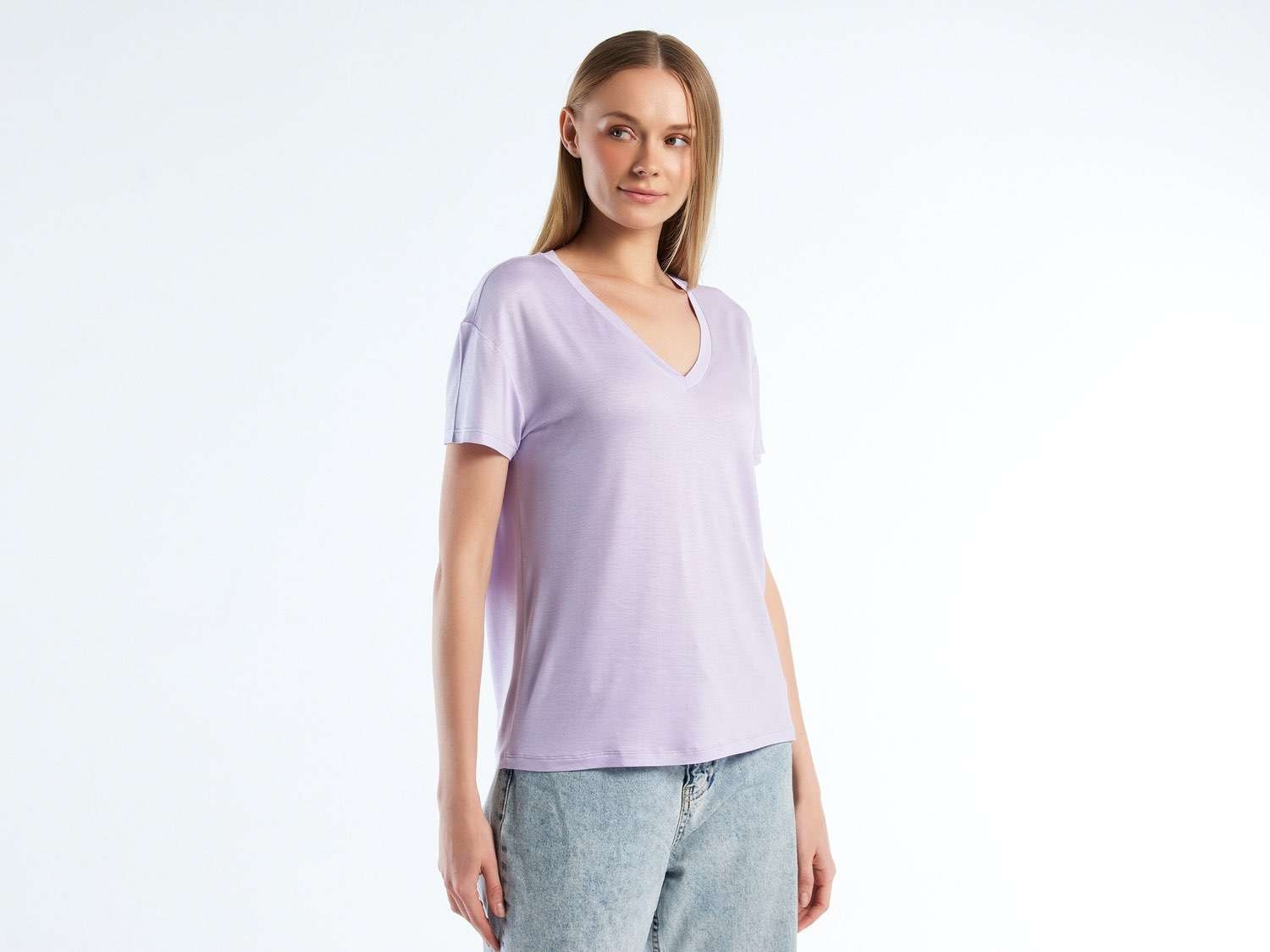 Benetton Kadın Lila Viskoz Karışımlı Geniş V Yaka Basic T-Shirt