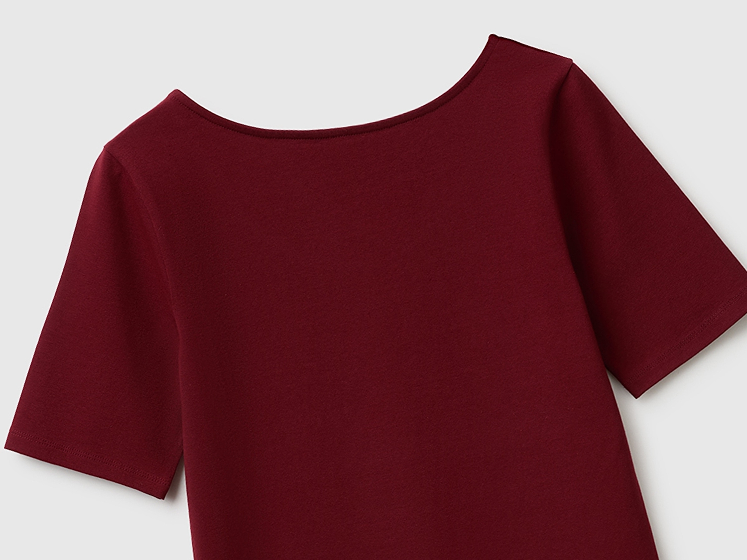 Benetton Kadın Mürdüm Pamuk Karışımlı Örme Slim Fit Geniş Yaka T-Shirt