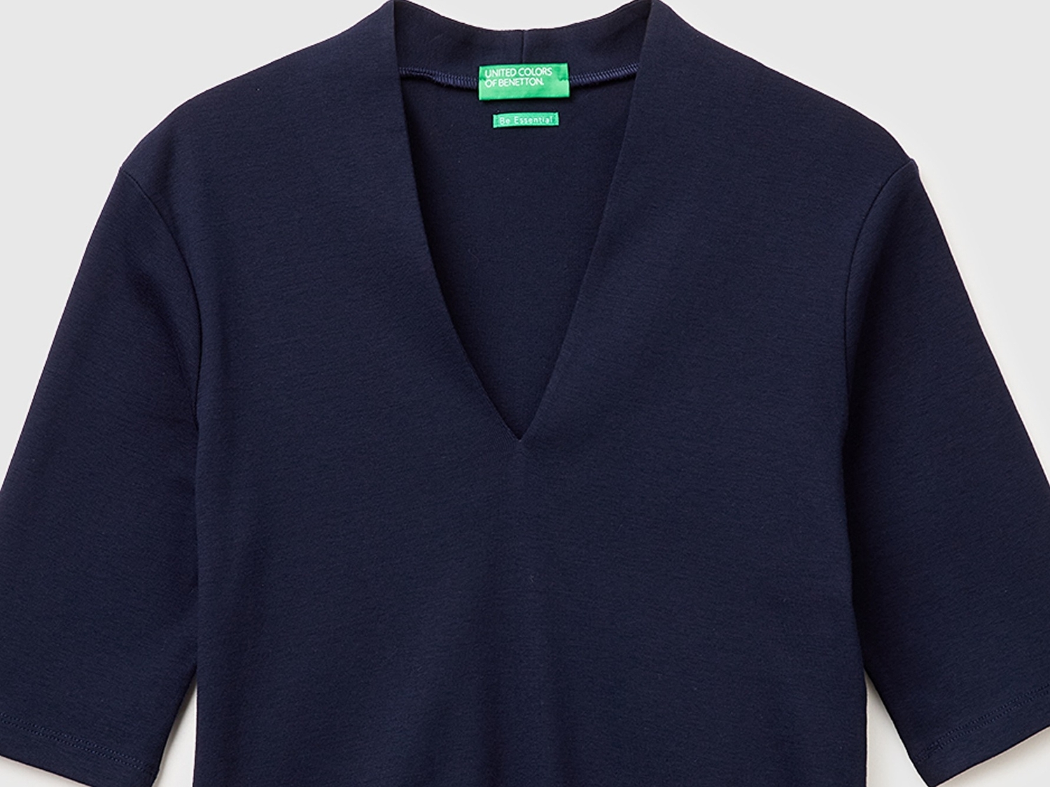 Benetton Kadın Lacivert %100 Pamuk Yarım Kollu Derin V Yaka T-Shirt