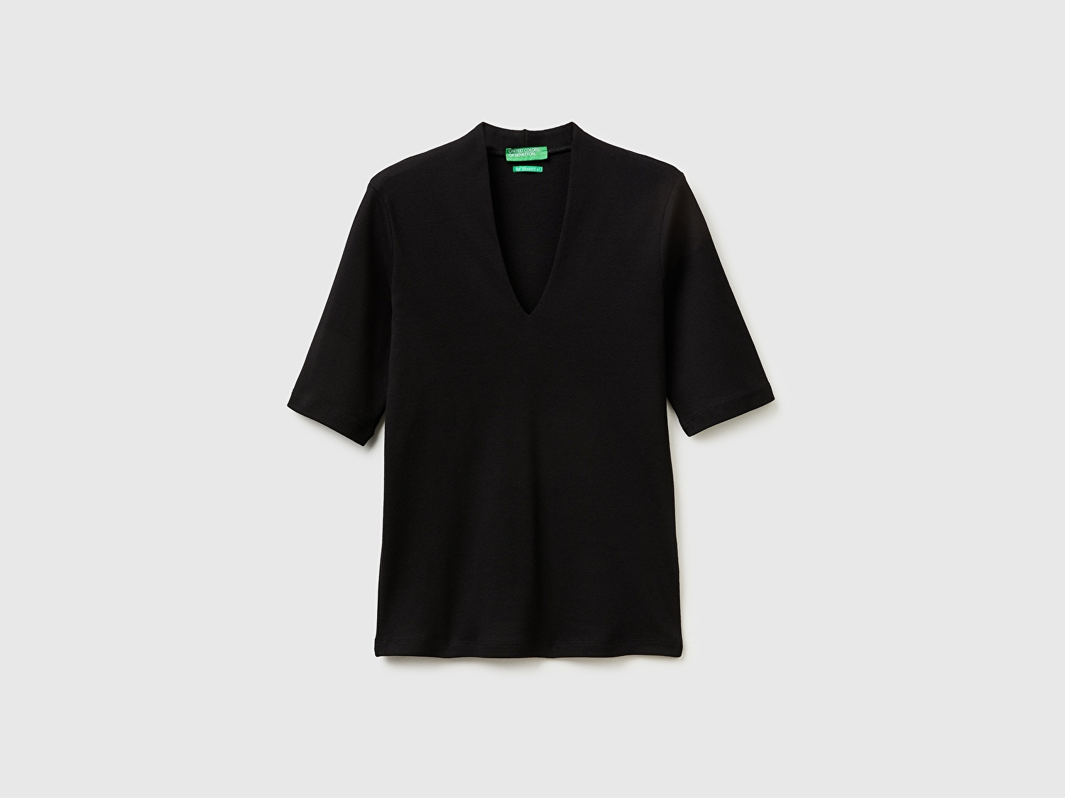 Benetton Kadın Siyah %100 Pamuk Yarım Kollu Derin V Yaka T-Shirt