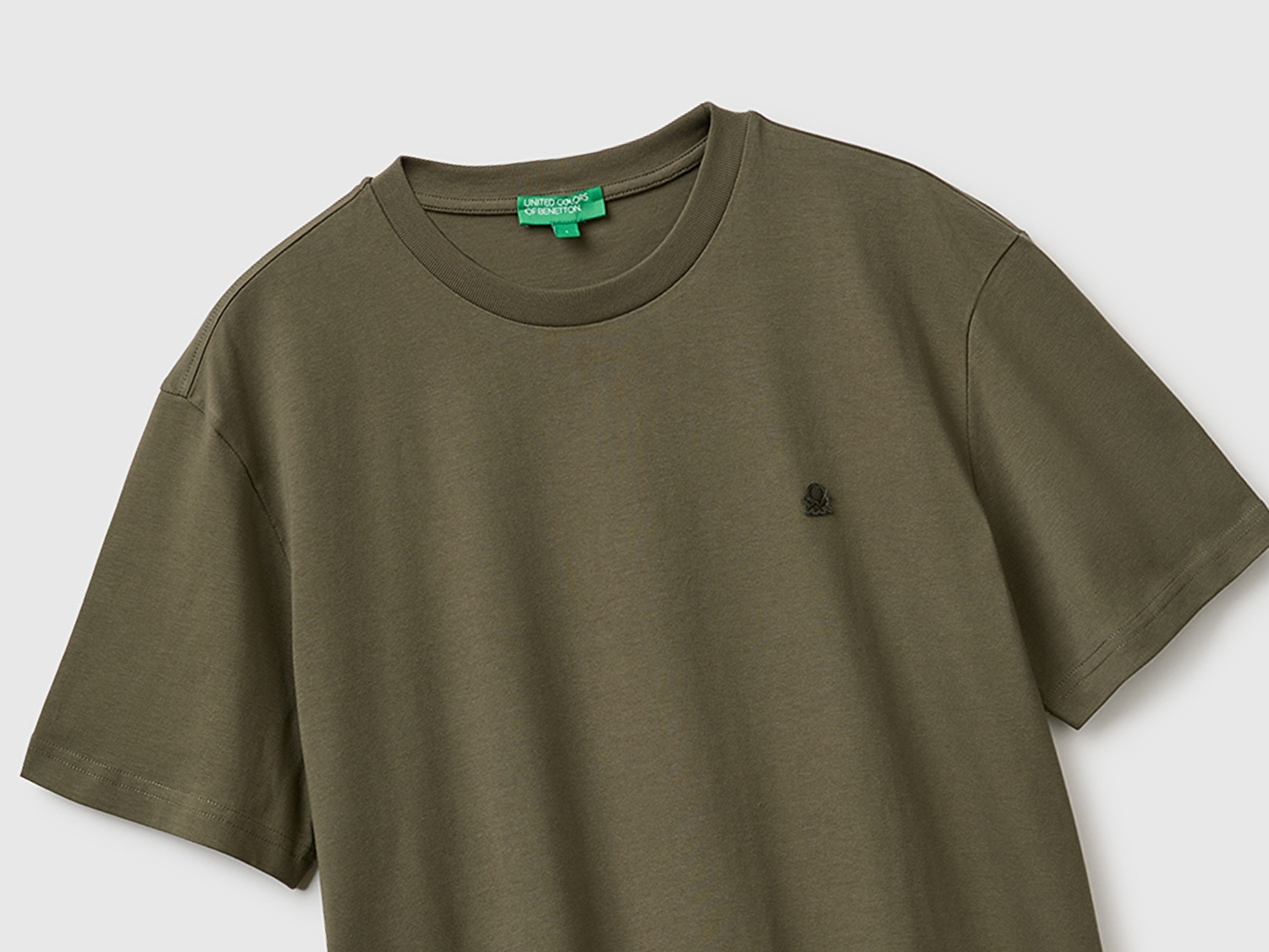 Benetton Erkek Koyu Haki %100 Koton Logolu Bisiklet Yaka T-Shirt