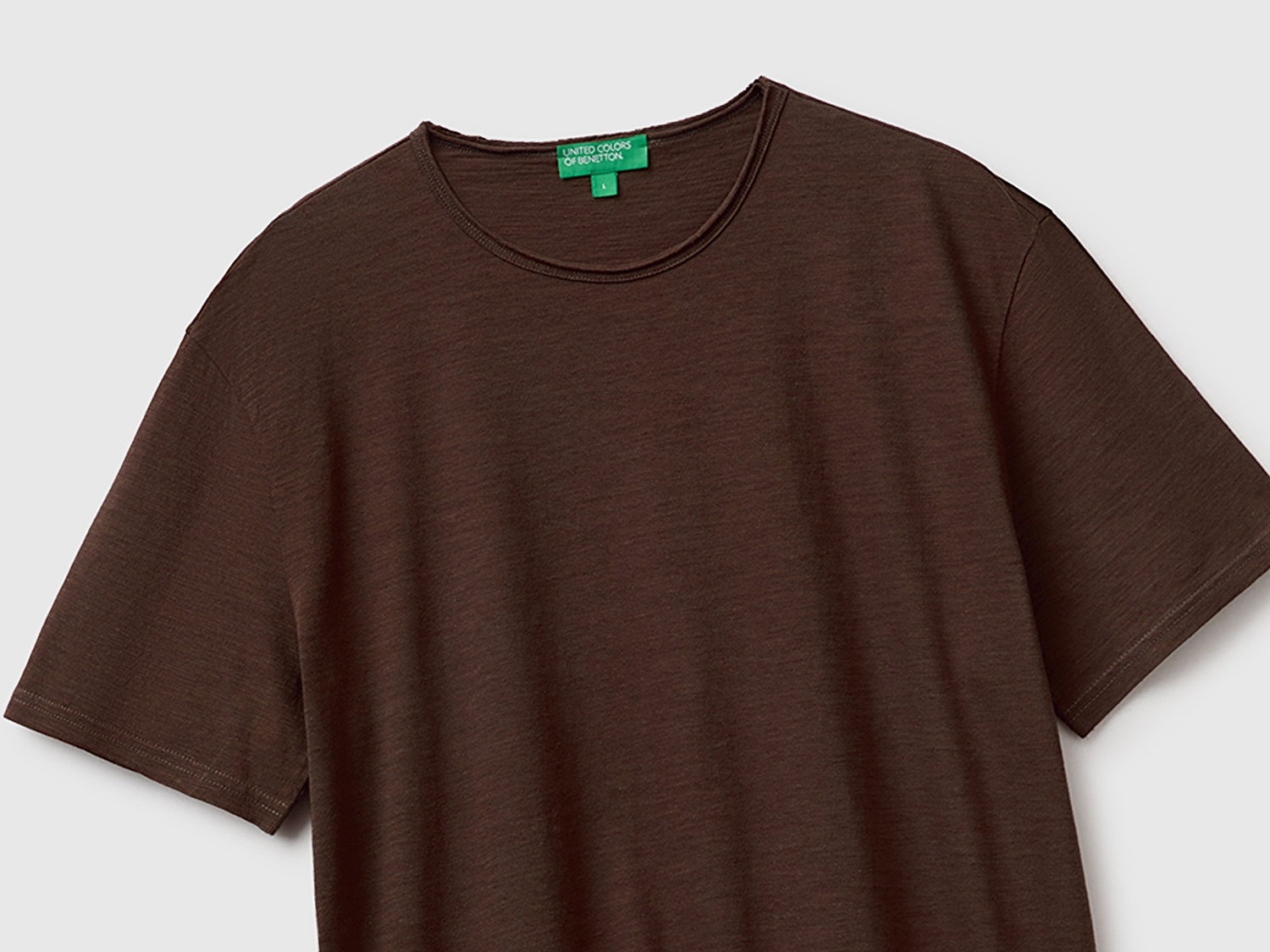 Benetton Erkek Koyu Kahverengi  %100 Pamuk Regular Fit Bisiklet Yaka T-Shirt