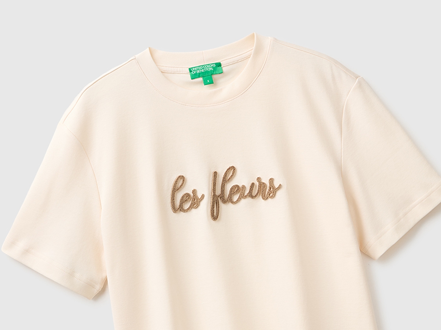 Benetton Kadın Krem %100 Pamuk İşlemeli Kısa Kollu T-Shirt