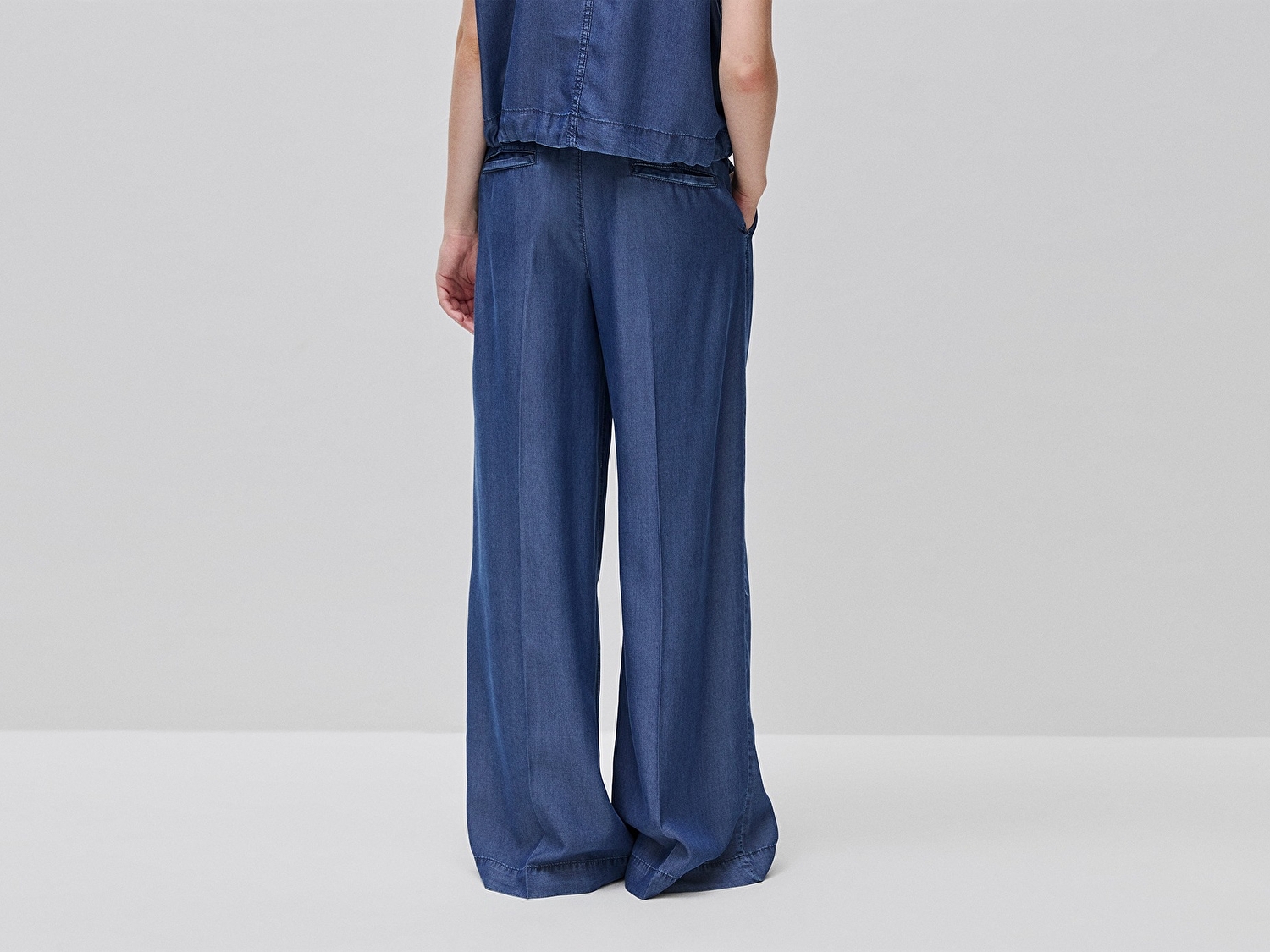 Benetton Kadın Mavi Bol Paça Cepli Denim Pantolon