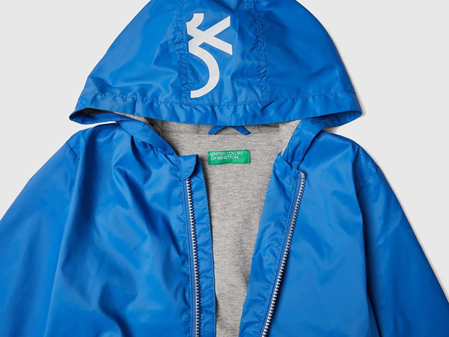 Benetton Erkek Çocuk Saks Mavi Logolu Yağmurluk