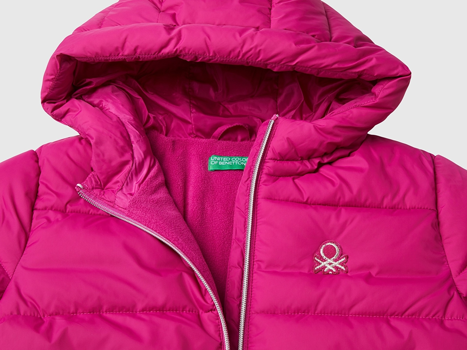 Benetton Kız Çocuk Pembe Sol Göğsü Logo İşlemeli Cepli Kapüşonlu Yüksek Yaka Mont