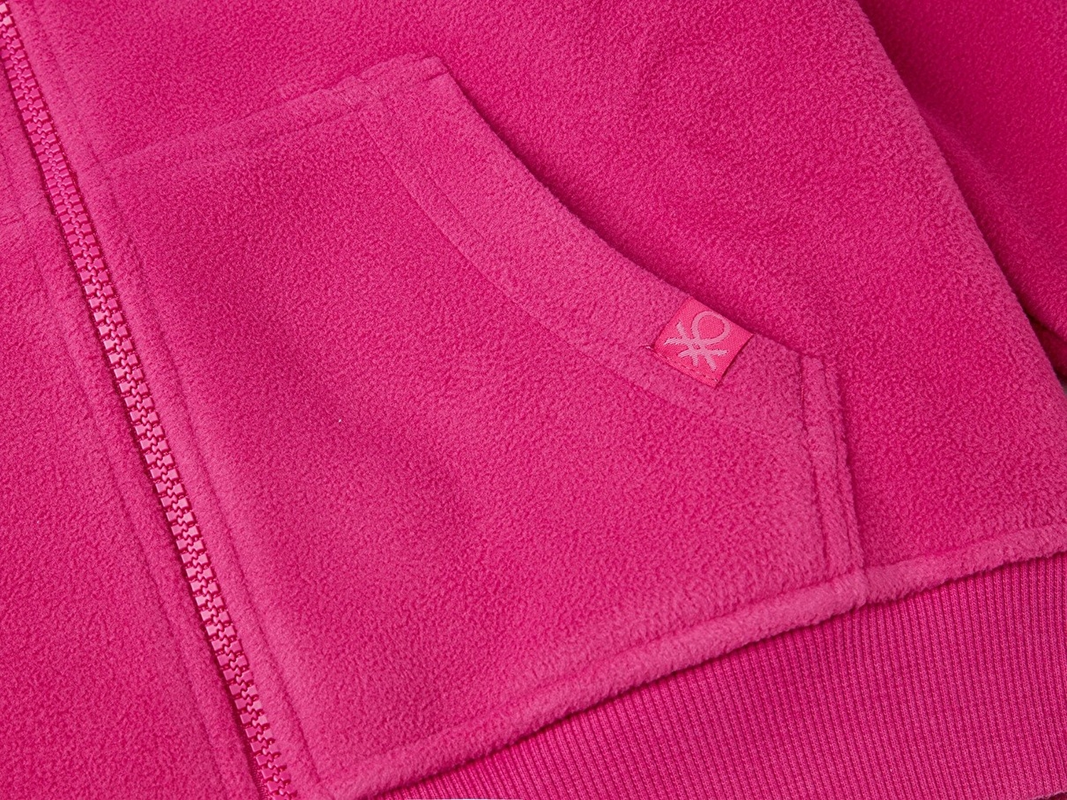 Benetton Erkek Çocuk Etiket Detaylı Sweatshirt