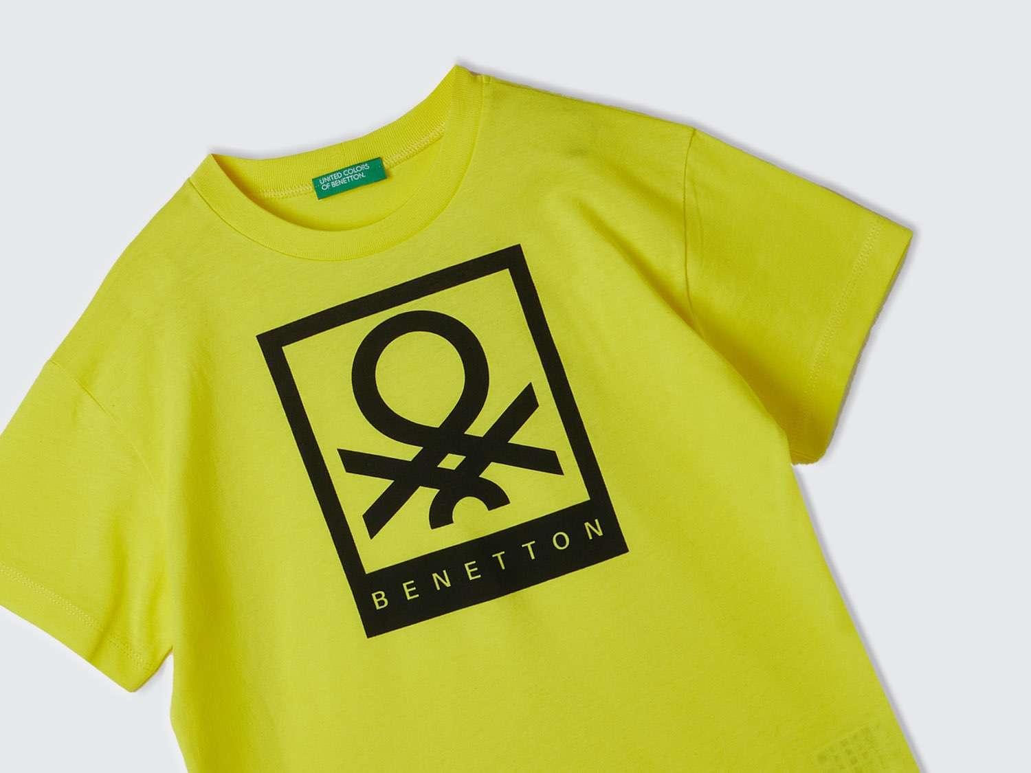 Benetton Erkek Çocuk Neon Sarı Benetton Logolu Su Baskılı T-Shirt