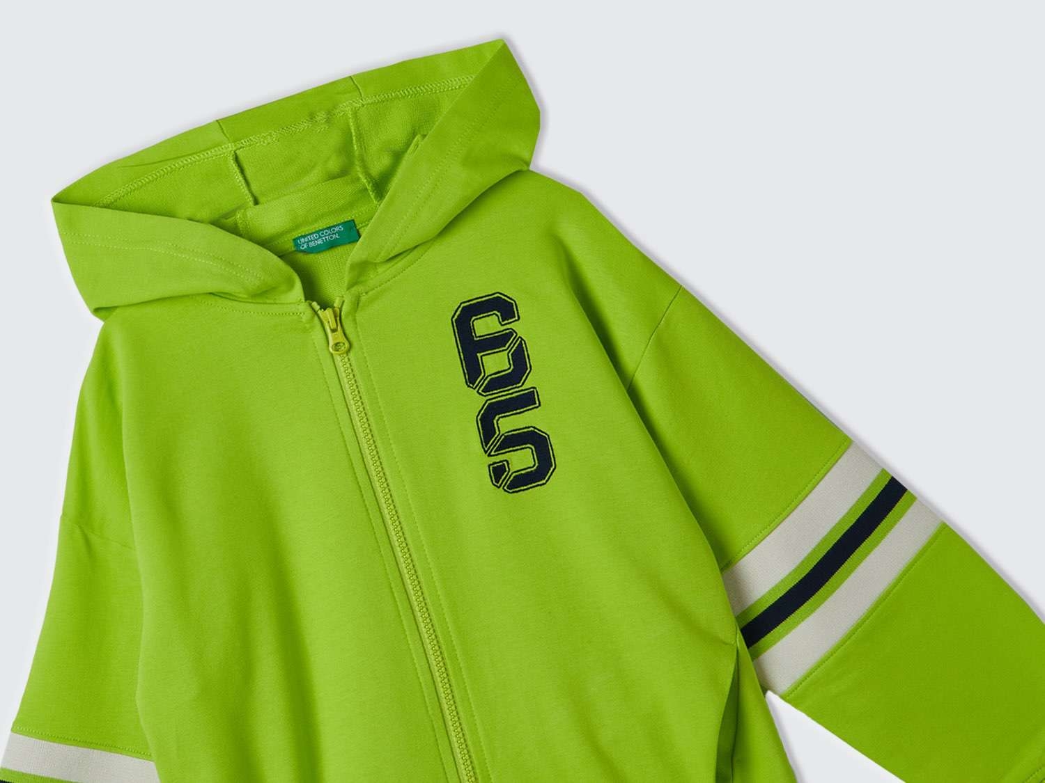 Benetton Erkek Çocuk Neon Yeşil Kontrast Renkli Önü Cepli Kapüşonlu Oversize Sweatshirt