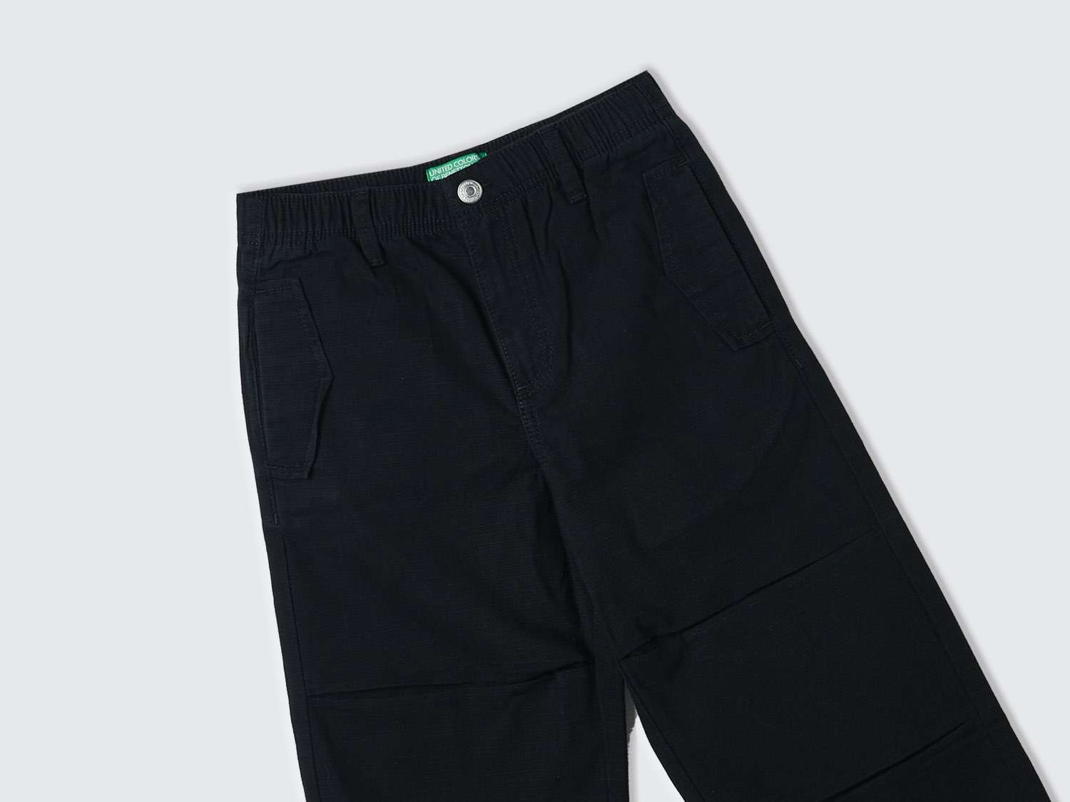 Benetton Erkek Çocuk Siyah Gadget Detaylı Paça Beli Büzgülü Kemer Delikli Pantolon