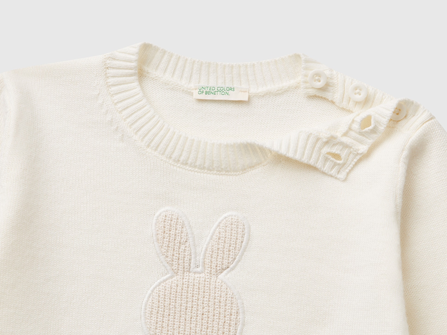 Benetton Bebek Beyaz Tavşan İşlemeli Logo Detaylı Bisiklet Yaka Kazak