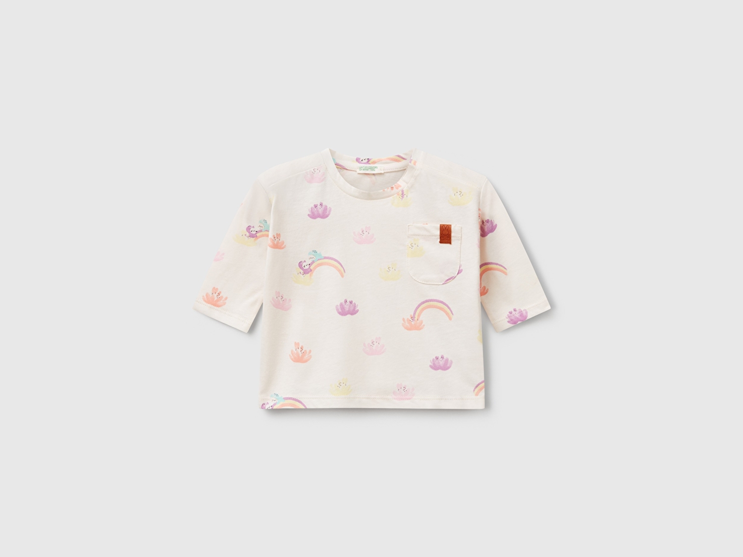 Benetton Bebek Toz Pembe Tamamı Desenli Logo Detaylı Omzu Çıtçıtlı Uzun Kollu T-Shirt