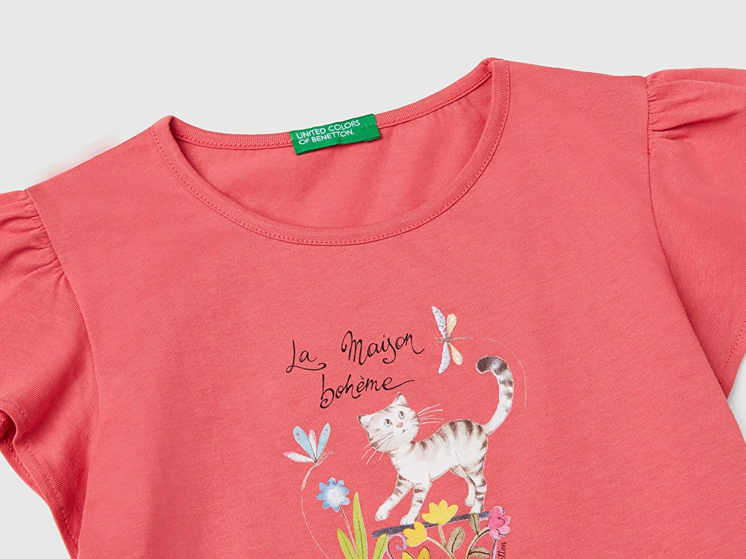 Benetton Kız Bebek Fuşya Nakışlı ve Baskılı Kolu Fırfırlı Regular Fit T-Shirt
