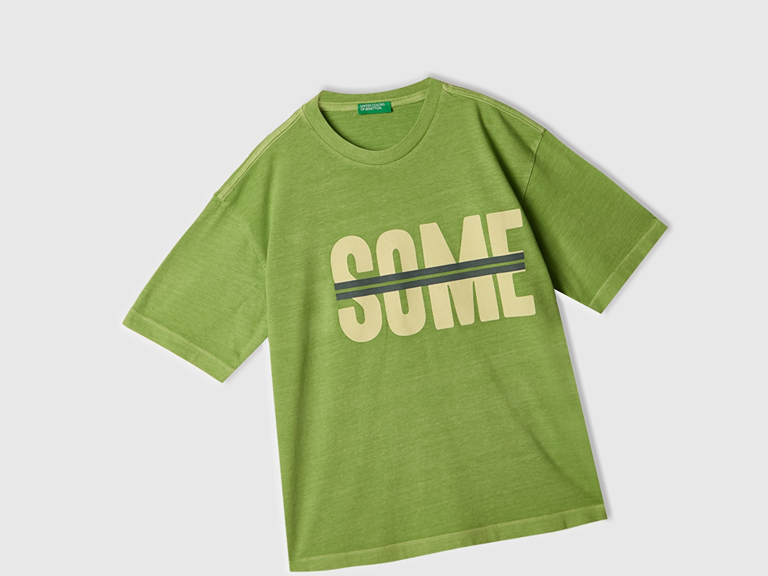 Benetton Erkek Çocuk Fıstık Yeşili Slogan Baskılı Soluk Efektli T-Shirt