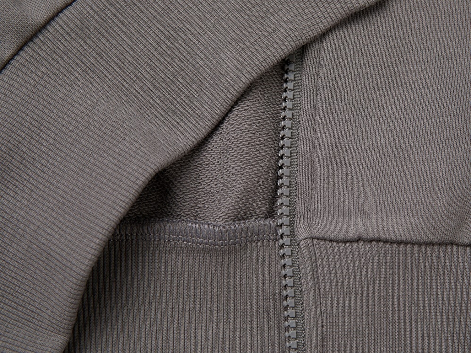 Benetton Kız Çocuk Koyu Gri Ribanalı Kapüşonlu Fermuarlı Sweatshirt