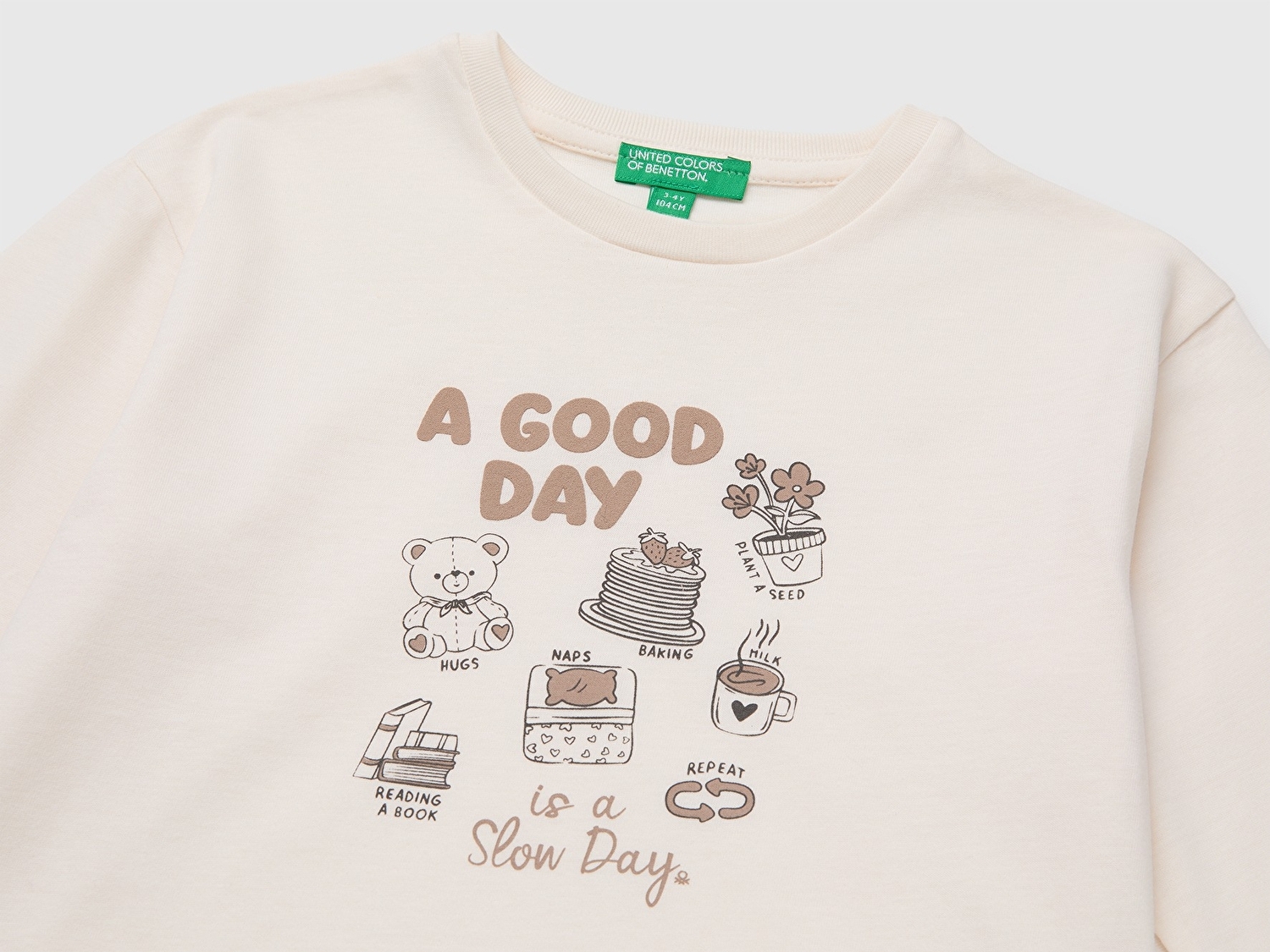 Benetton Kız Bebek Ekru Önü Baskılı Uzun Kollu Tişört