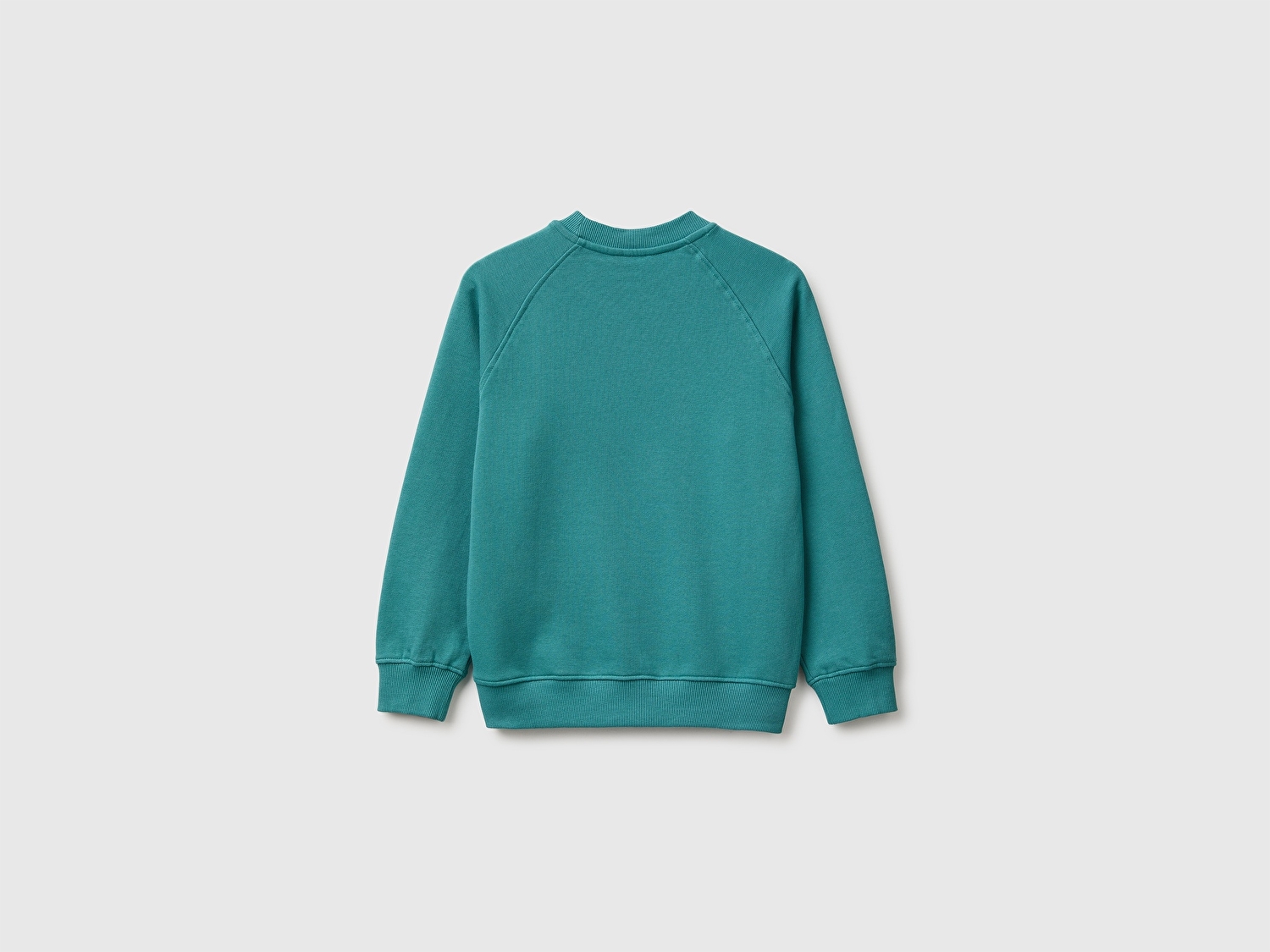Benetton Erkek Çocuk Petrol Yeşili Önü İşlemeli Ribanalı Reglan Kollu Bisiklet Yaka Sweatshirt