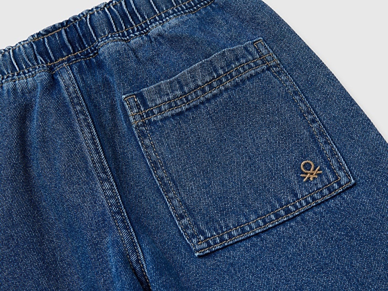 Benetton Erkek Çocuk Açık Denim Beli ve Paçası Büzgülü Denim Pantolon