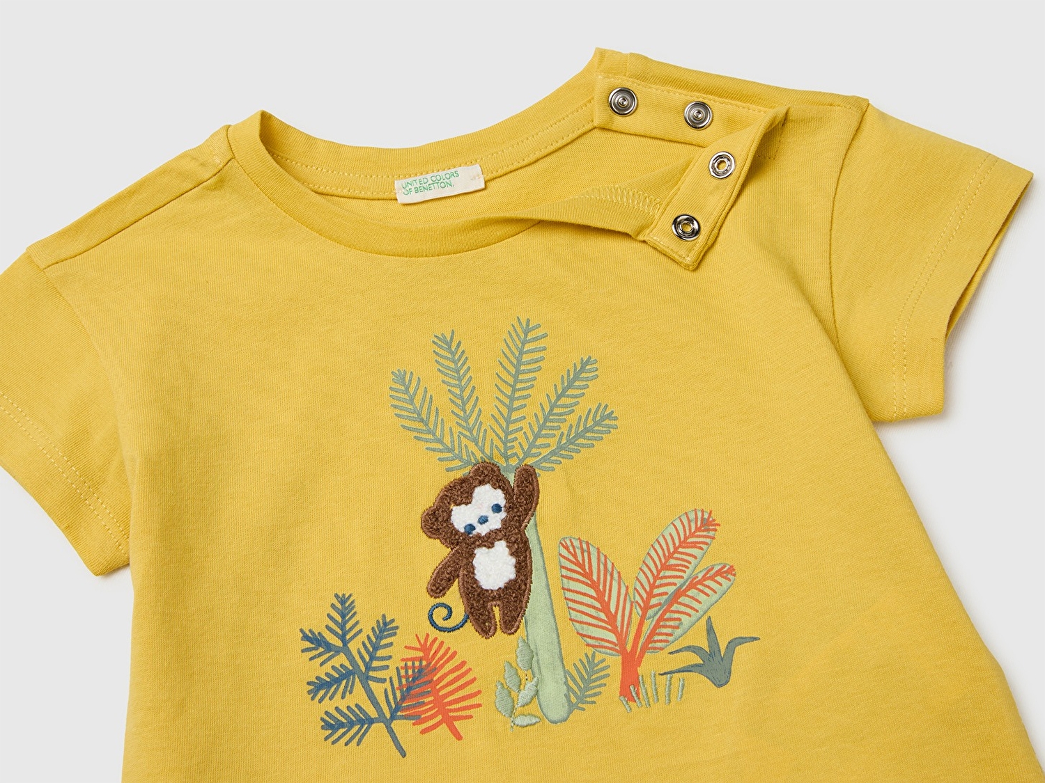 Benetton Bebek Hardal Sarısı Gizli Çıtçıt Düğme Detaylı Yuvarlak Yaka T-Shirt