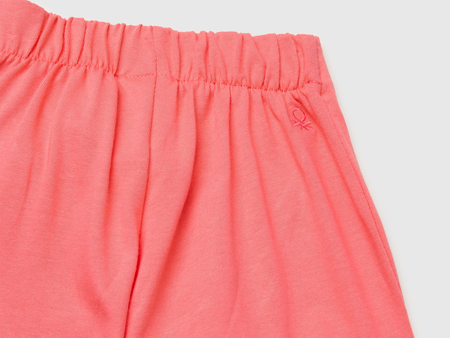 Benetton Kız Bebek Mercan Arkası Logo Detaylı Önü Çapraz Şort Etek