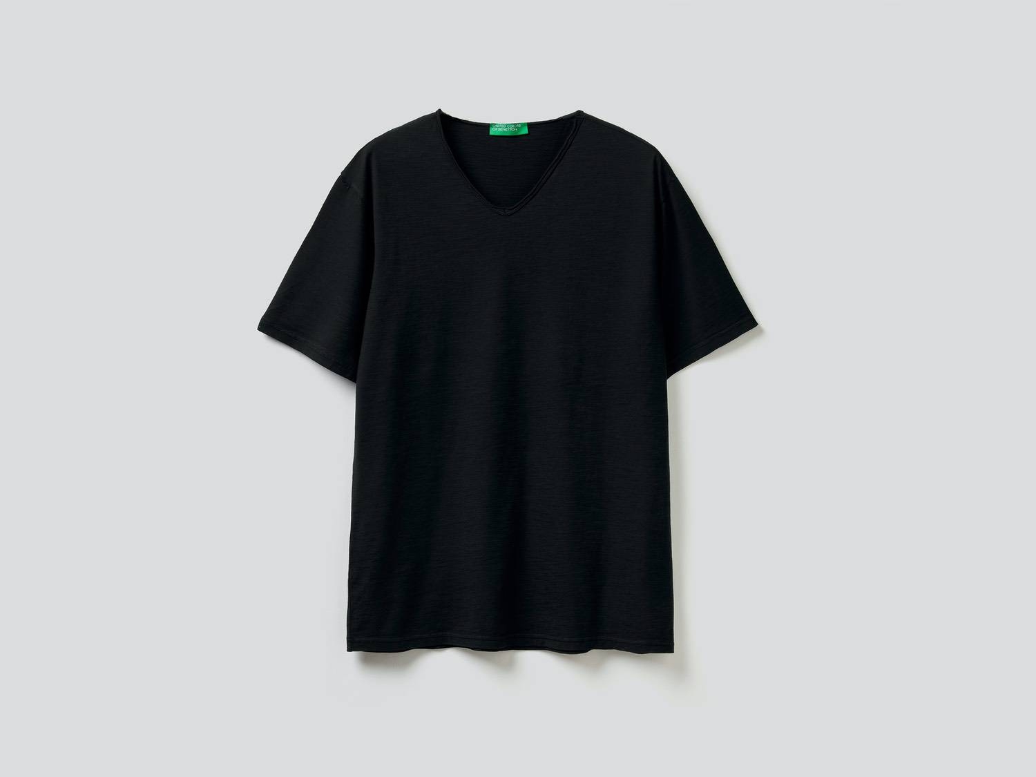 Benetton Erkek Siyah V Yaka Slub T-shirt