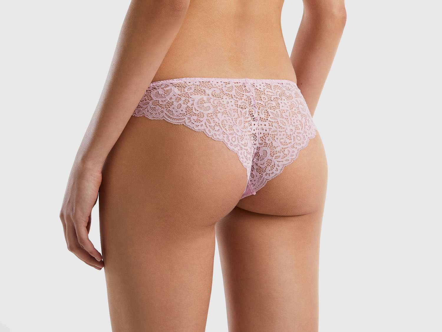 Benetton Kadın Lila Dantel Detaylı Desenli Slip Külot
