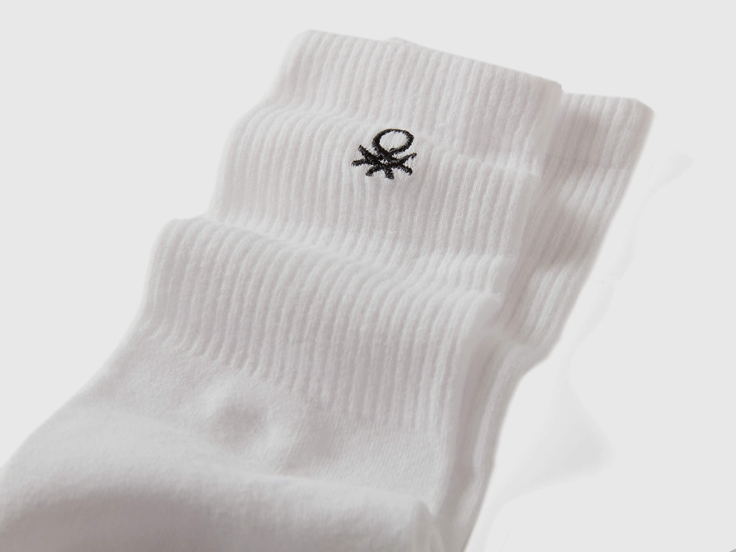 Benetton Unisex Beyaz Pamuk Karışımlı Logo İşlemeli Uzun Soket Çorap