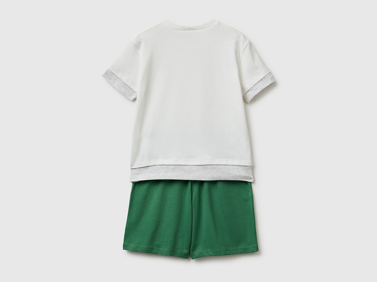 Benetton Erkek Çocuk Beyaz Göğsü Logolu Kontrast Detaylı Şortlu Pijama Takımı